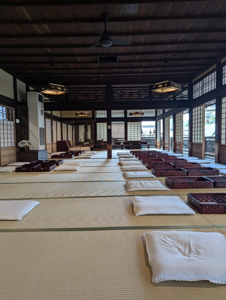 道後温泉2階休憩室